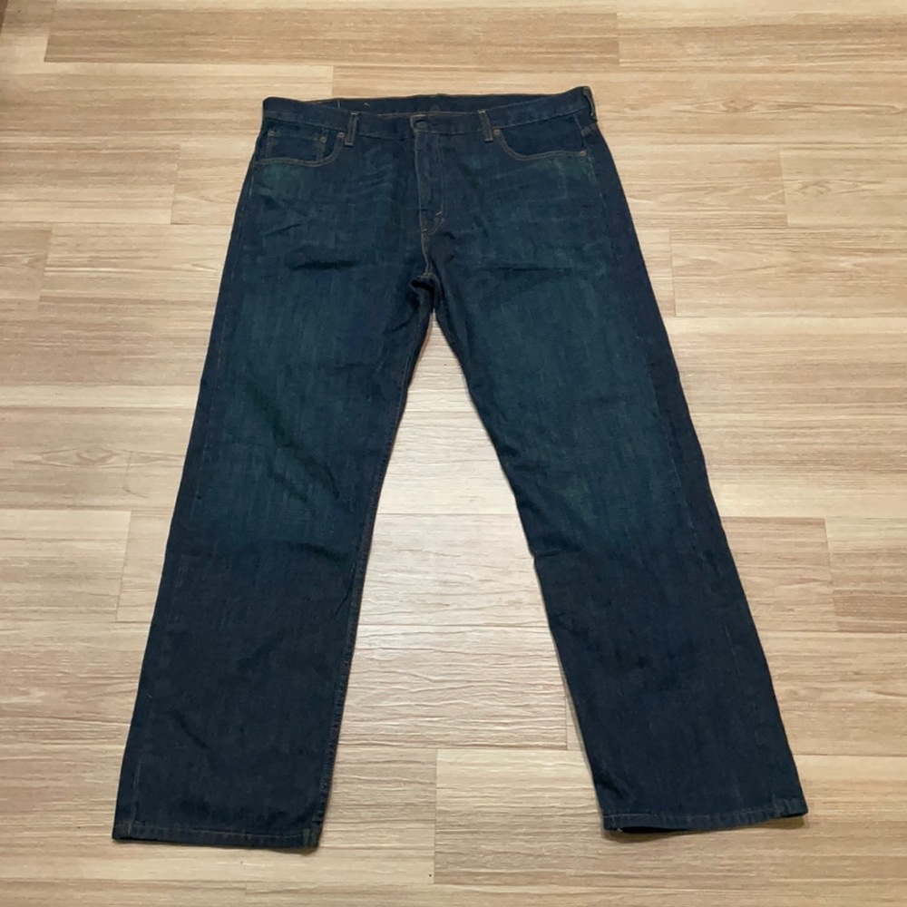 Men’s Levi jeans